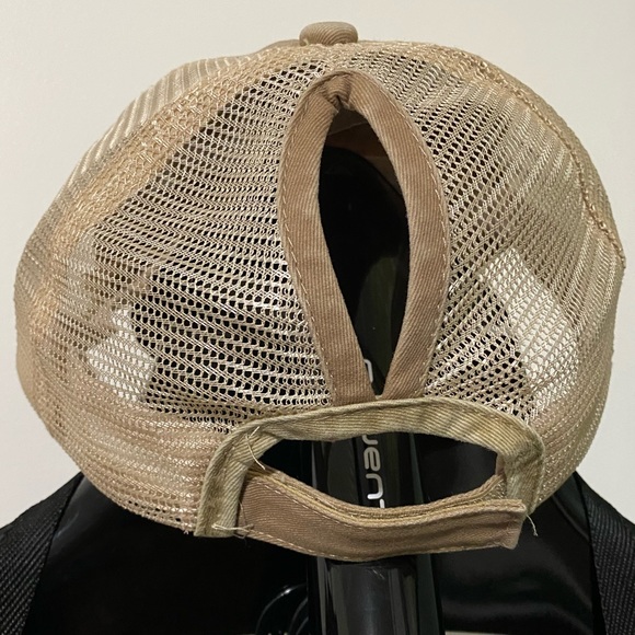 Hat - Picture 4 of 5